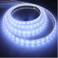 Le ruban LED Blanc Froid 60 LED/m est adhésif, flexible et waterproof IP68.