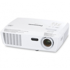 Panasonic Videoprojecteur PT-LX300 Luminosité de 3000 lumens contraste de 4000 silencieux d29 dB Résolution XGA
